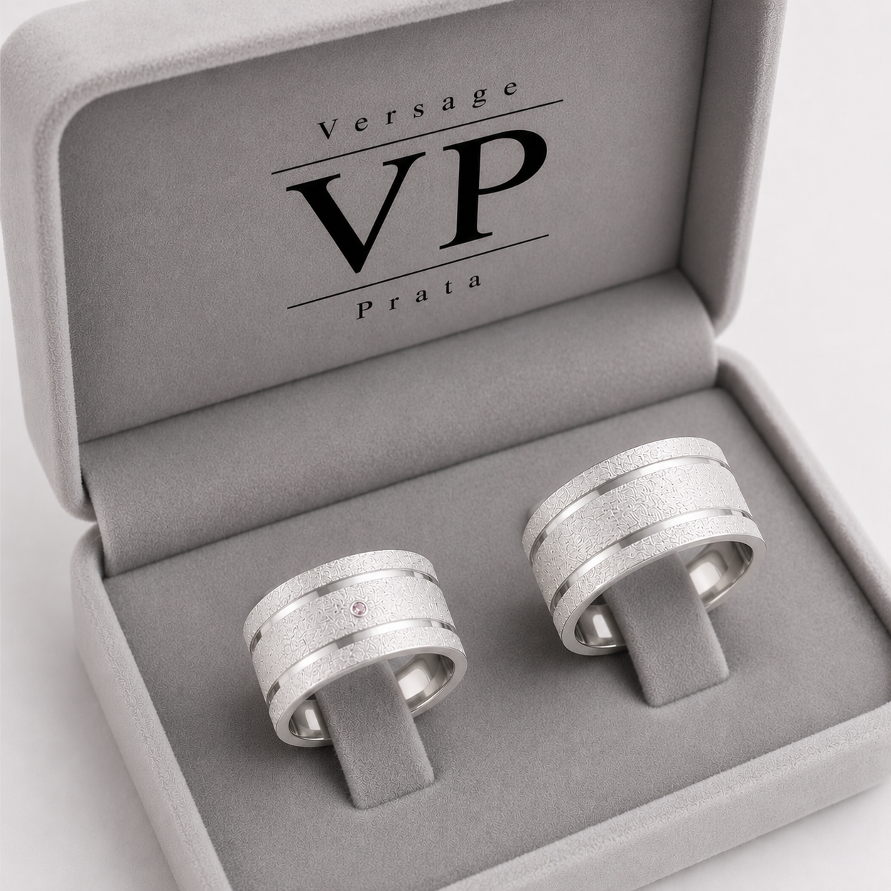 Alianças 10mm em Prata 925 Diamantada com Pedra Rosa( sob encomenda)